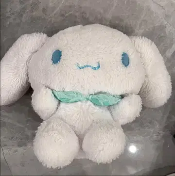 토끼 모양의 봉제 인형