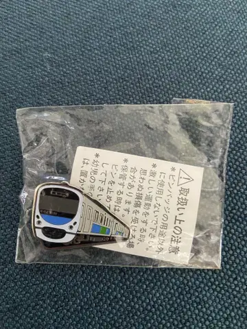 세이부 철도 30000계 핀 배지 1개 스마일 트레인 기차 핀 배지