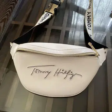 Tommy Hilfiger 바디백 화이트