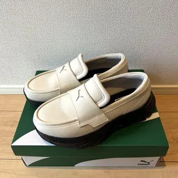 푸마 통굽 로퍼 스니커즈 25cm