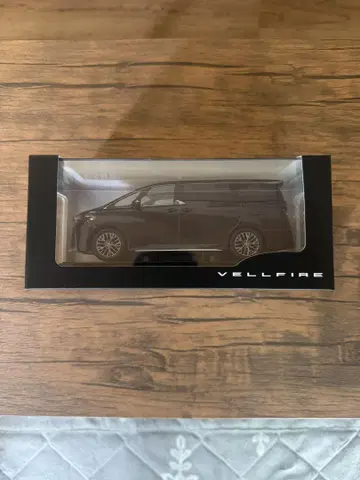 TOYOTA VELLFIRE 모델 자동차 블랙