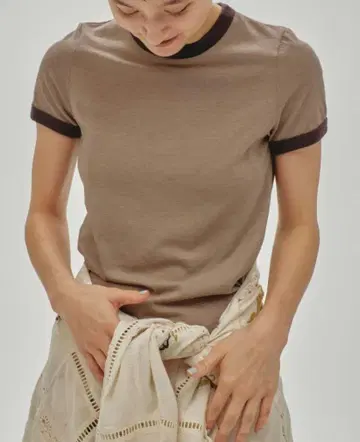 택 포함 새상품 TODAYFUL Compact Ringer Tee 브라운