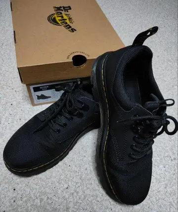 Dr.Martens REEDER5 블랙 UK8