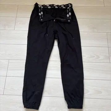 블랙 조거 팬츠
