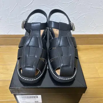 새상품 오데뜨 앤 오딜 구르카 샌들 24