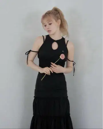 ANDMARY [ Keira tiered set up ] 블랙