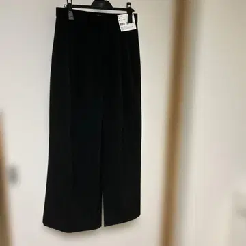 유니클로: C 감동 턱 와이드 팬츠 블랙 M