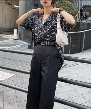 PAGEBOY 반팔 셔츠 한정 아이템