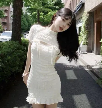 darich 다리치 리본 셔링 미니 원피스 화이트