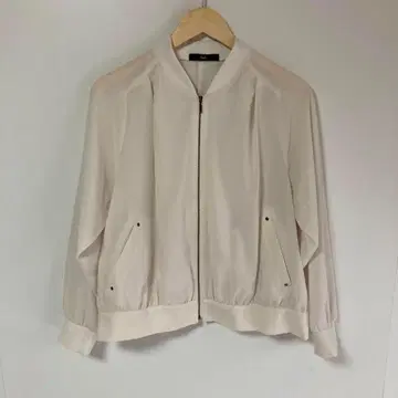 라에프 아이보리 집업 자켓 MA-1