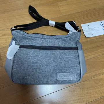 B.C. +ISUTAL 숄더백 미사용 새상품