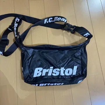 FCRB 2WAY SMALL SHOULDER BAG 블랙