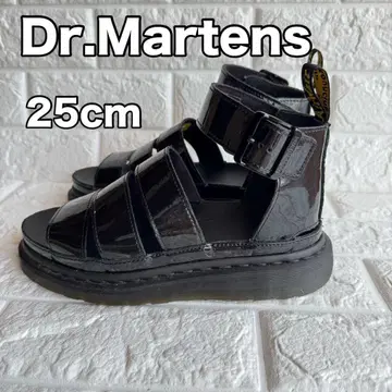 새상품급 Dr. Martens 닥터마틴 블랙 샌들 25cm 에나멜
