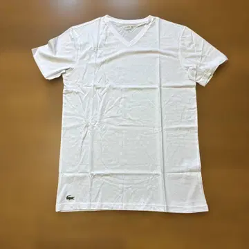 라코스테 화이트 V넥 티셔츠