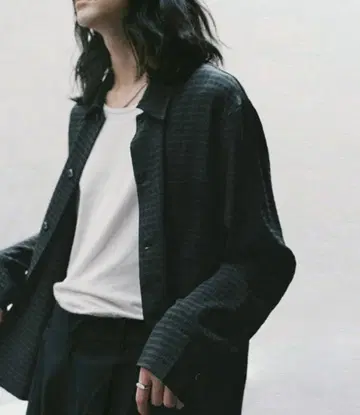 WYM RAYON JACQUARD CROPPED SHIRT 다크 그린