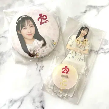 AKB48 Official 스크래치 아크릴 스탠드 + 캔뱃지 오구리 유이