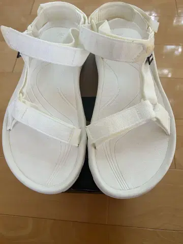 화이트 스포츠 샌들 25 테바 teva