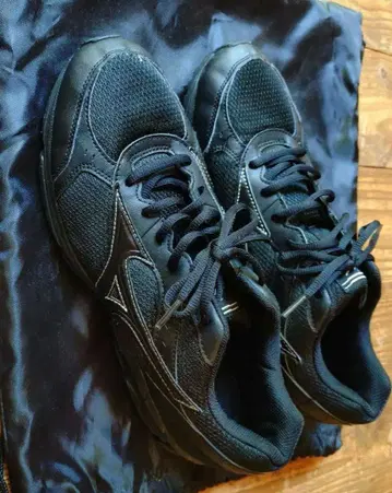 미즈노 MIZUNO 스포츠 슈즈