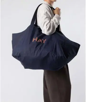 HAY 네이비 블루 WEEKEND BAG L