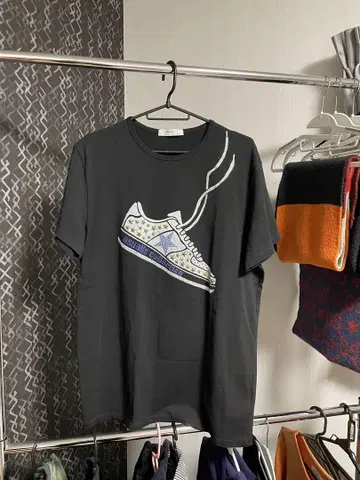 USUALS COLLECTION 스니커즈 프린트 티셔츠