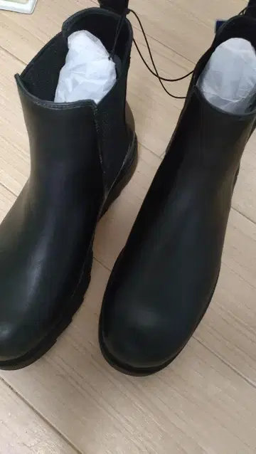 새상품 지유 청키 밑창 사이드 고어 부츠