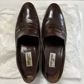 다크 브라운 가죽 신발 칼 라거펠트