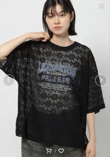 이번 시즌 신상 니코 앤드 레이스 프린트 모듬 티셔츠 미사용