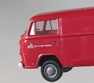 Volkswagen Type 2 빨간색 미니카 Zermatt-Bahn