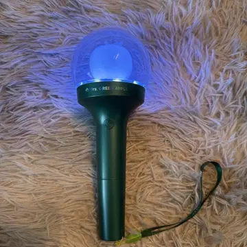 Mrs. GREENAPPLE 라이트 스틱