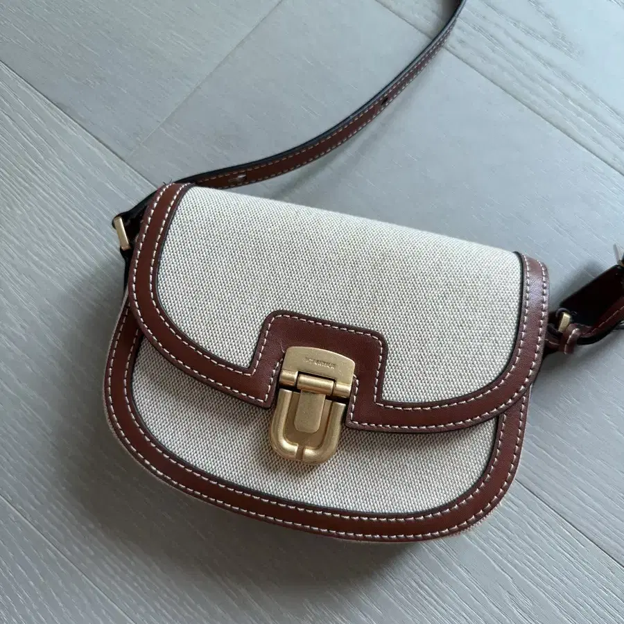 ★DOFFJASON ★COWHIDE SMALL CROSSBAG MUSINSA | DOFFJASON Cowhide Small Cross Bag