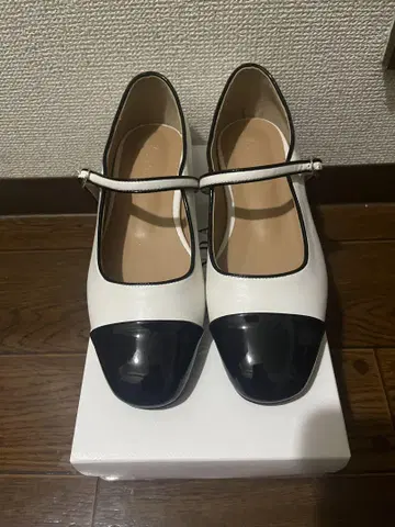 SAPPUN 플랫 슈즈