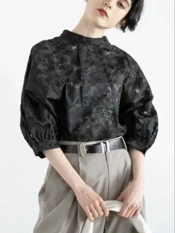 PAGEBOY 플라워 오간자 2WAY 블라우스 페이지 보이