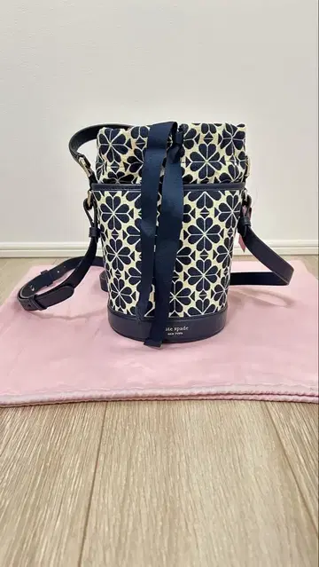 케이트 스페이드 kate spade 꽃무늬 버킷 숄더백