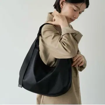 러셋 나일론 숄더백