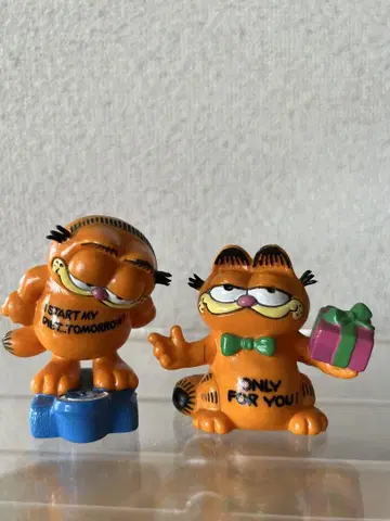 가필드 피규어 2종 세트