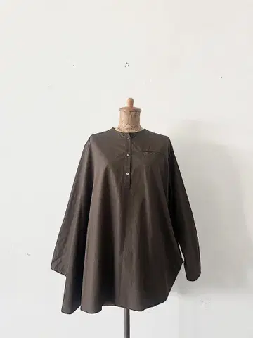 mizuiro ind 비대칭 블라우스 브라운