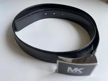 마이클코어스 블랙 가죽 벨트 MK 로고