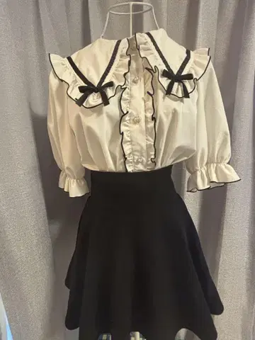 세일러 카라 리본 블라우스 + 코르셋 플레어 스커트 2개 세트 지뢰계