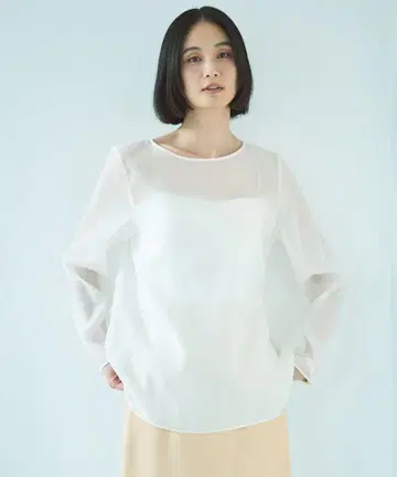 [] 시어 라운드 테일 블라우스 WHITE 택 포함