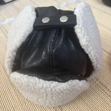 플라이트 캡 가죽 보아 블랙 화이트