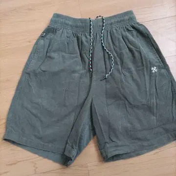 BLUCO 올리브 그린 숏팬츠