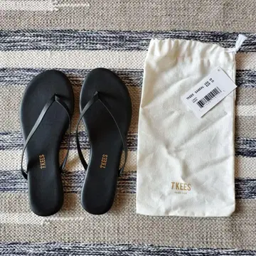 TKEES 비치 샌들 블랙