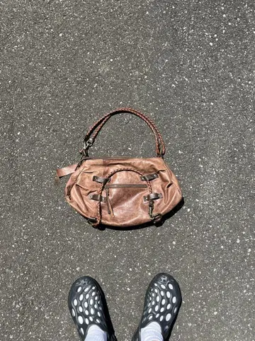 Y2K leather handbag brown archive