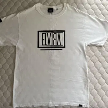 ELVIRA 티셔츠