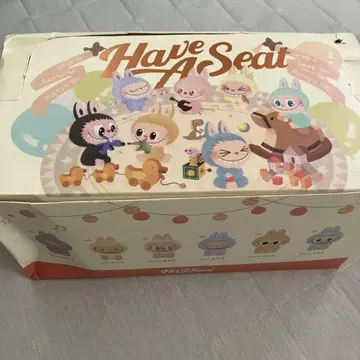 POP MART 러브브 앉아보세요