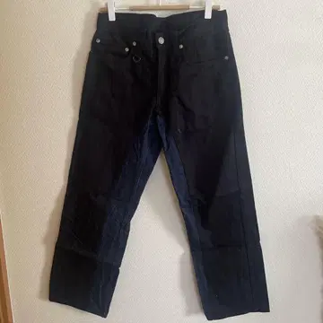 KOJIMA GENES 블랙 스트레이트 데님