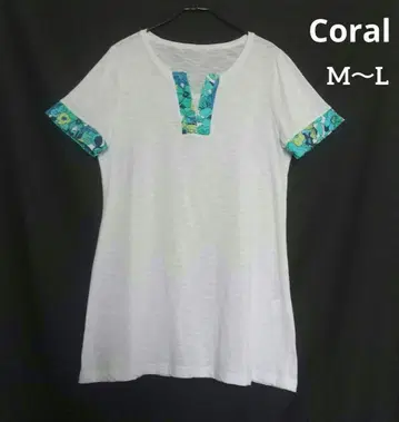 Coral 코랄 화이트 티셔츠 반팔