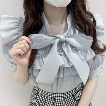 evelyn 개더 리본 블라우스