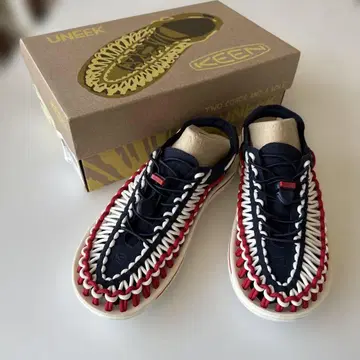 KEEN 유니크 샌들 미사용 새상품 25.5cm