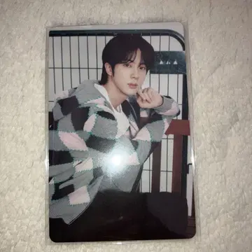 BTS 진 RUNSEOKJIN JAPAN V넥 티셔츠 트레이딩 카드만